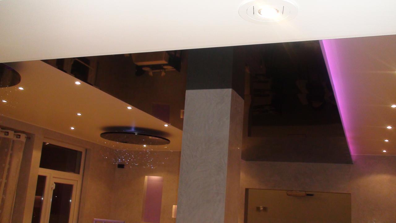 Chez Maxim Hotell Saint-Sauveur  Eksteriør bilde